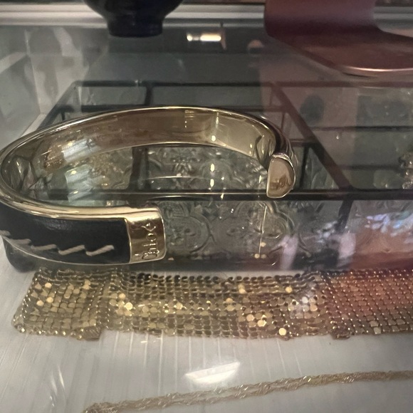 CHLOE Gold and Black “Edith” cuff bracelet - Picture 8 of 11